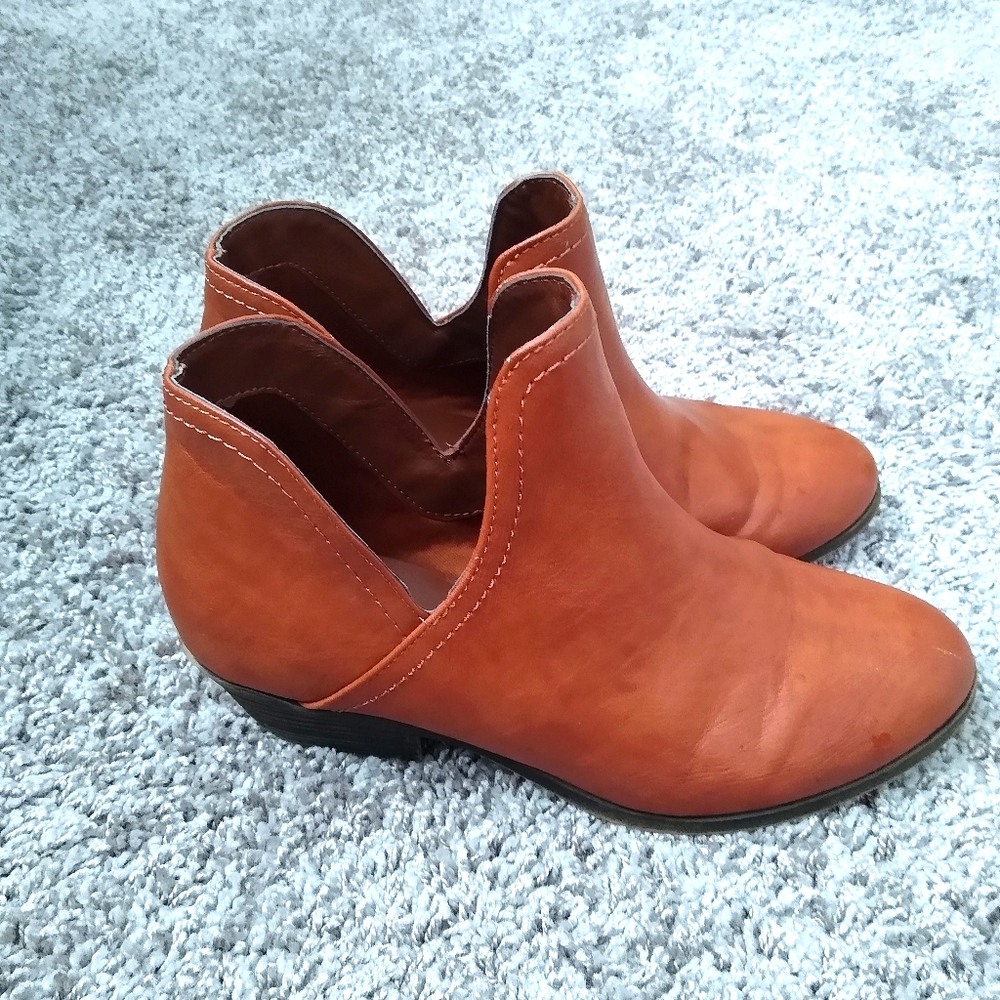 💝 Cognac Ankle Booties